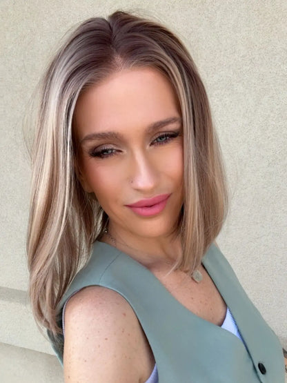 💕 Glueless Short Wavy Wig – Soft Waves, Natural Look